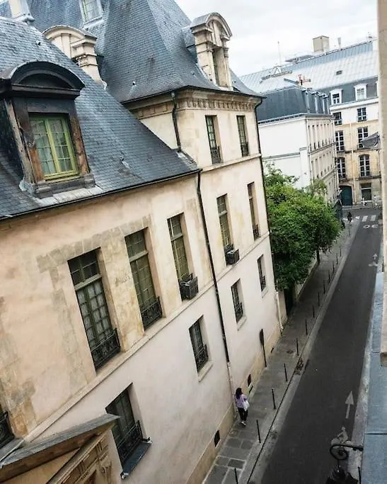 Coeur Du Marais - Grand Appartement 2 Chambres Parigi