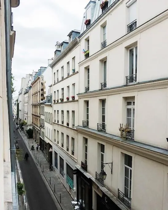Coeur Du Marais - Grand Appartement 2 Chambres Paris 0*,